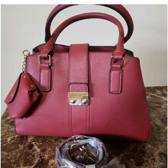 Brand New Marc New York Andrew Vegan 2 way and Coin wristlet - Picture 4 of 7